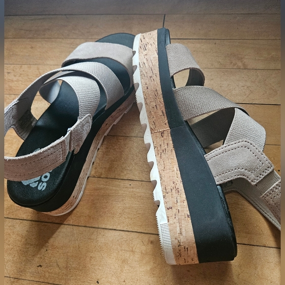 Sorel Cameron Flatform Sz 7.5 - Picture 1 of 7